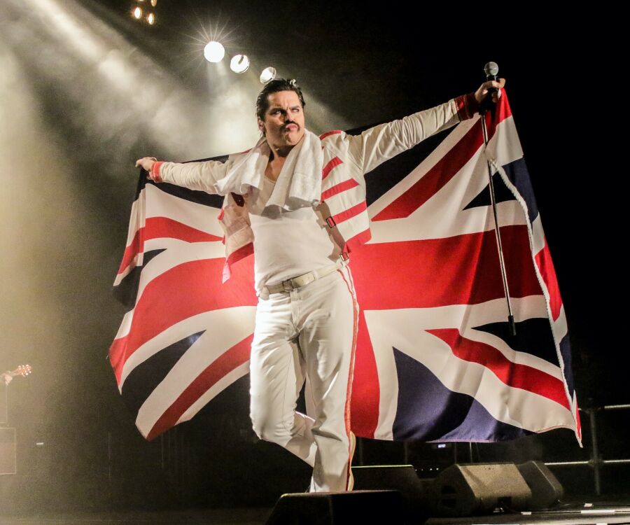 "Queen Revival Band – God Save the Queen“