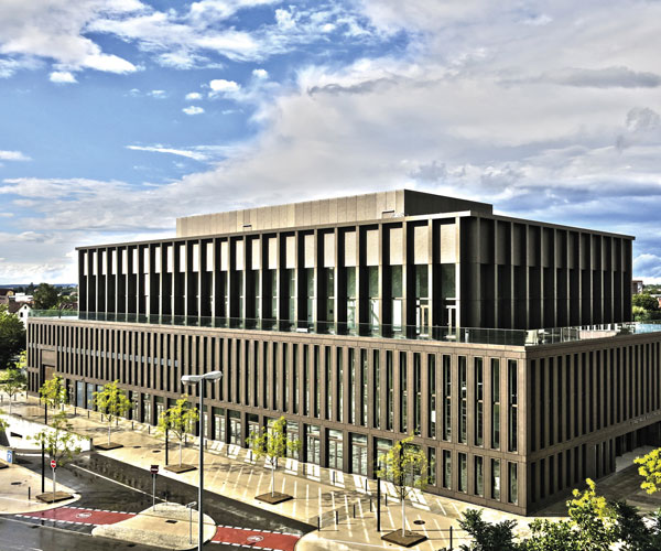 Bild der Stadthalle Reutlingen von oben